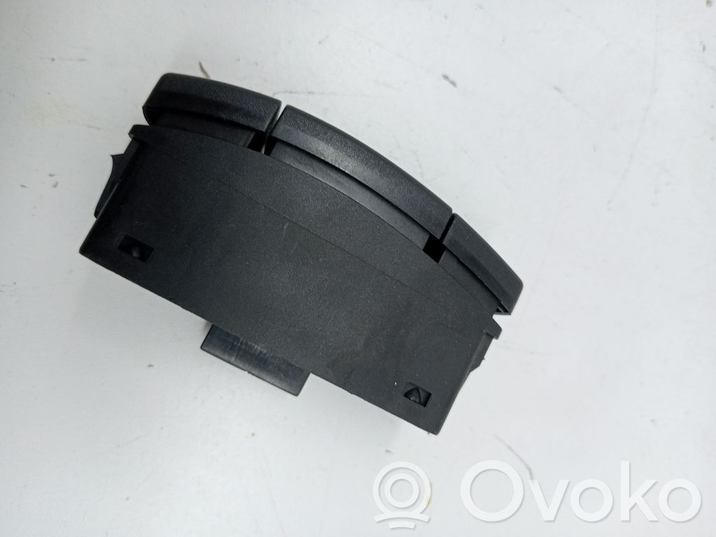 Hazard light switch   61316945603,6131694560302