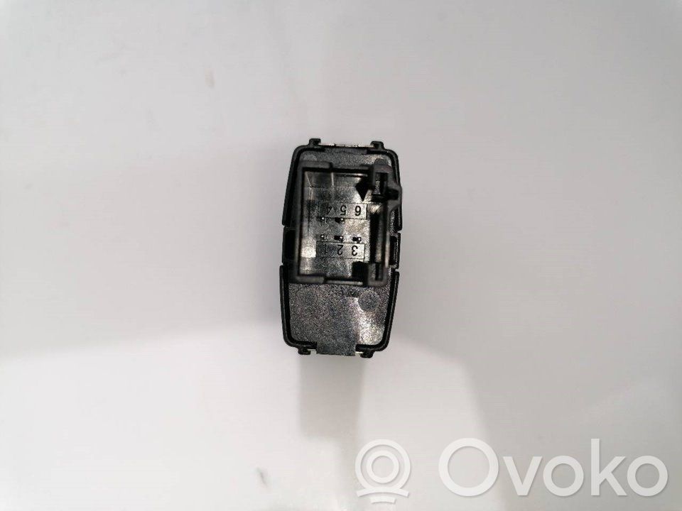 Botón interruptor de luz de peligro   61319231786,923178605