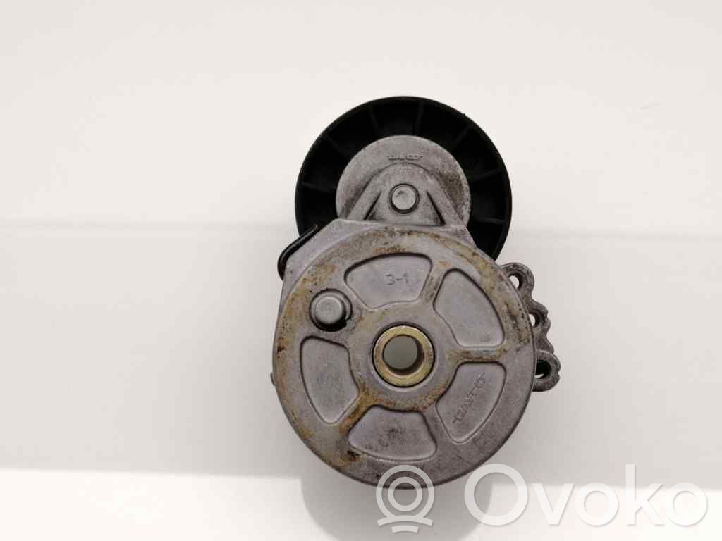 Suzuki Grand Vitara I Tensor de correa del alternador