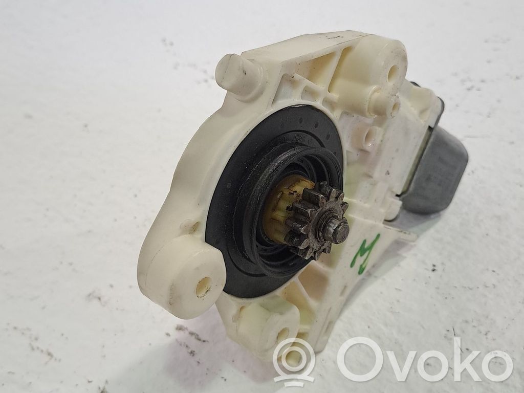 Etuoven ikkunan nostomoottori   1776007,4M5T14A389AA