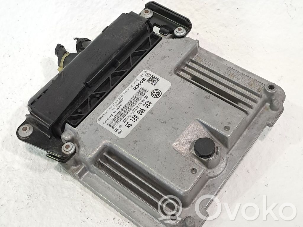 Unidad de control/módulo ECU del motor   03G906021SN