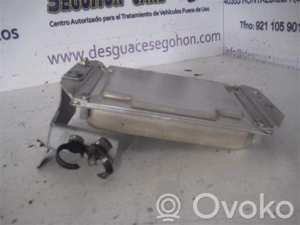 Unidad de control/módulo ECU del motor   3910127715,0281011807