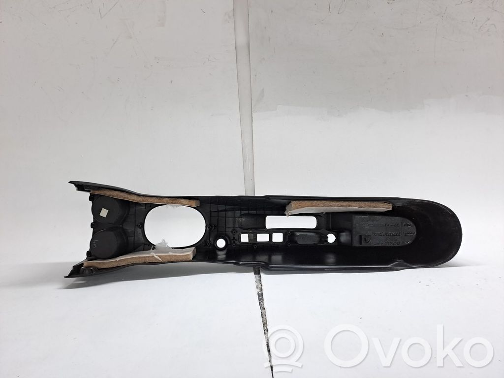 Nissan Note (E11) Centrinė konsolė 