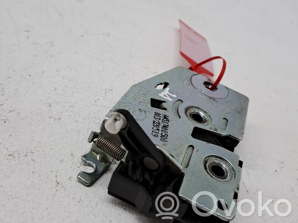 Smart ForTwo II Cârlig/ureche fixare 