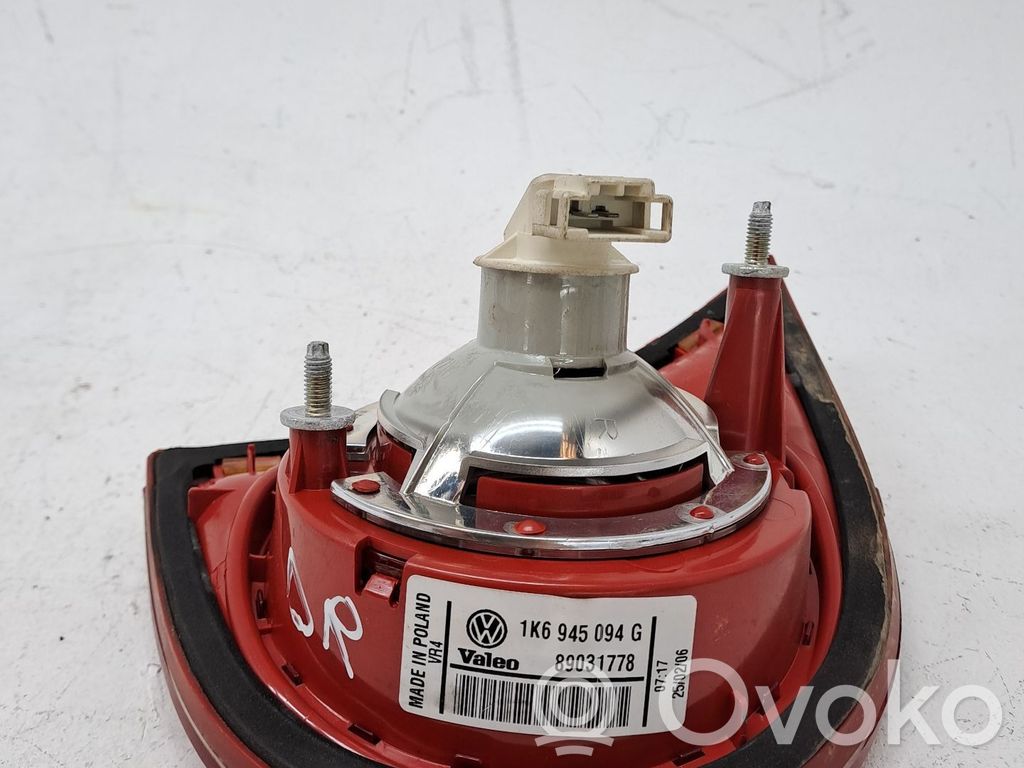 Lámpara de faros/luces traseros   1K6945094E,1K6945094G,89031778