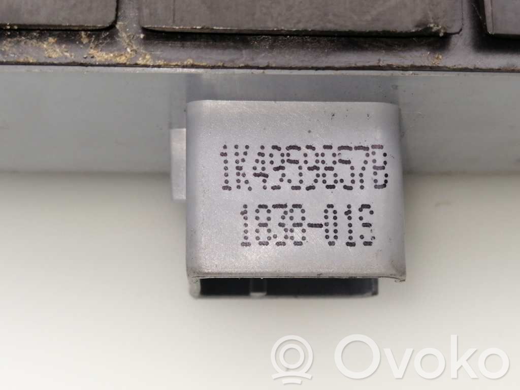 Interrupteur commade lève-vitre   1K4959857B,156023122,1P1867171A