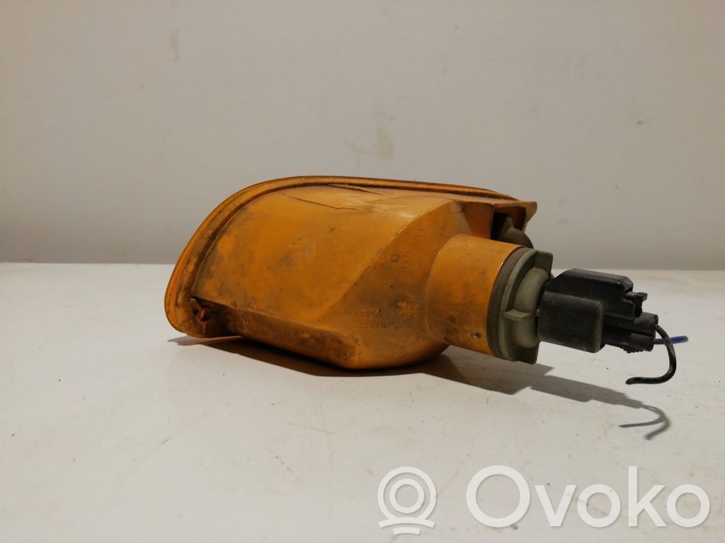 Ford Focus Front indicator light 
