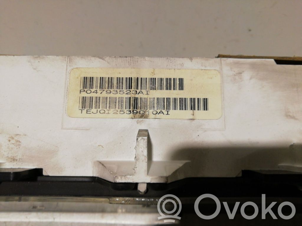 Licznik / Prędkościomierz   04812725,04812725,P047693523AI