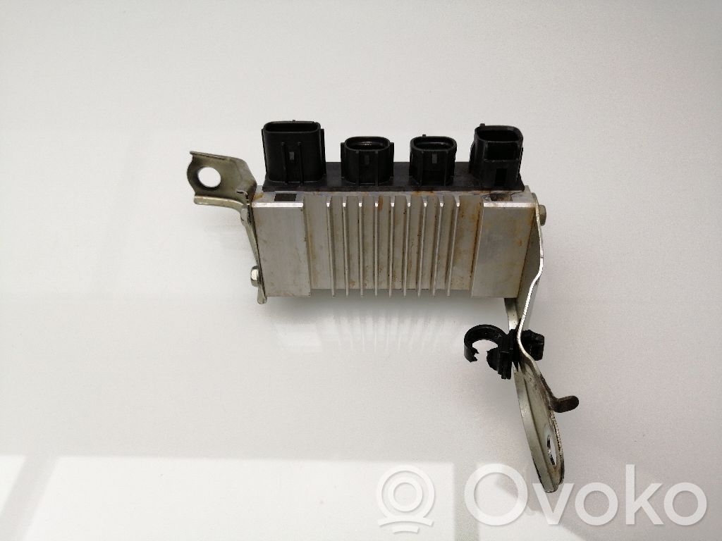 Toyota Hilux (AN120, AN130) Modul de control caroserie central