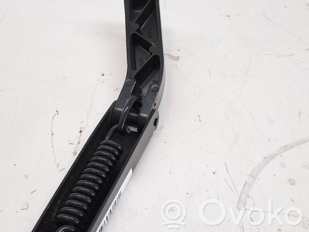 Lexus NX Front wiper blade arm 