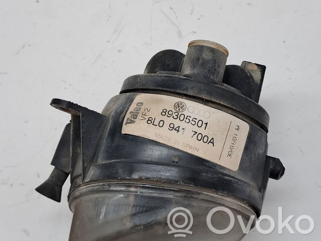 Nebelscheinwerfer vorne   8L0941700A