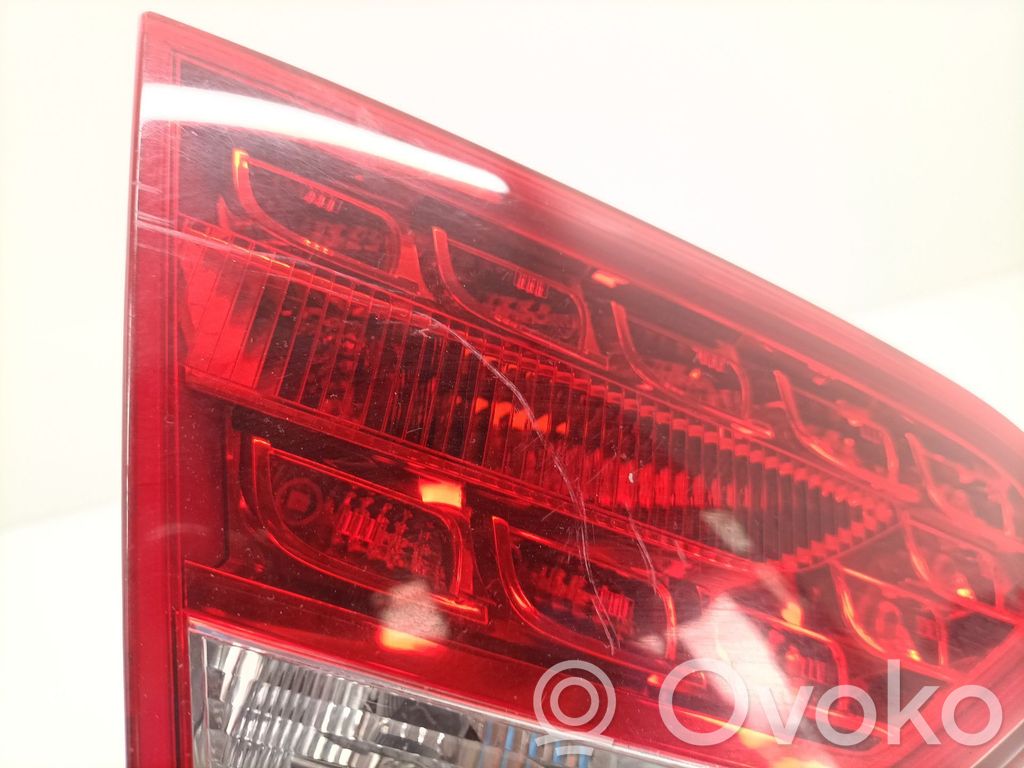 Takavalon polttimo   8T0945093A