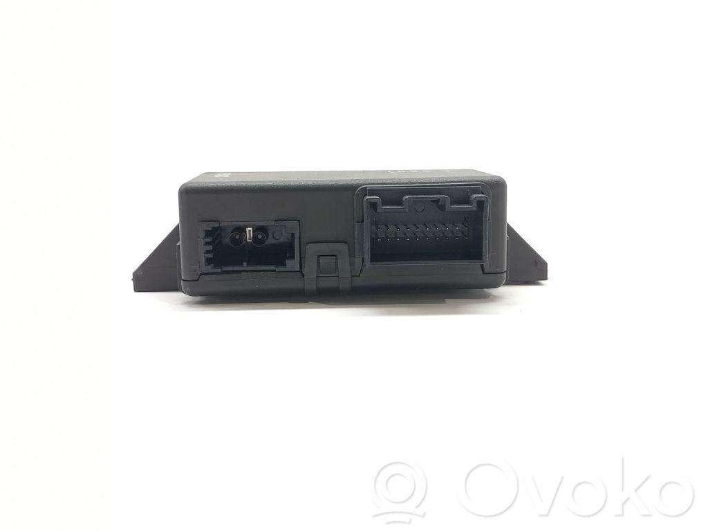 Unidad de control/módulo de carrocería central   8T0907468T