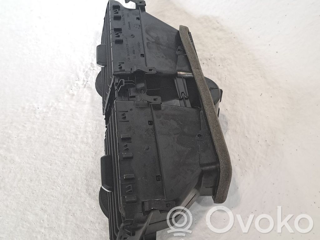 Volkswagen Golf VII Kojelaudan tuuletussuuttimen suojalista 