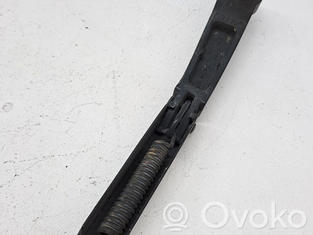 Brazo del limpiaparabrisas delantero   98321C8000