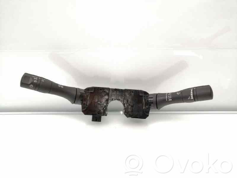 Nissan Qashqai Pulsanti/interruttori sul volante