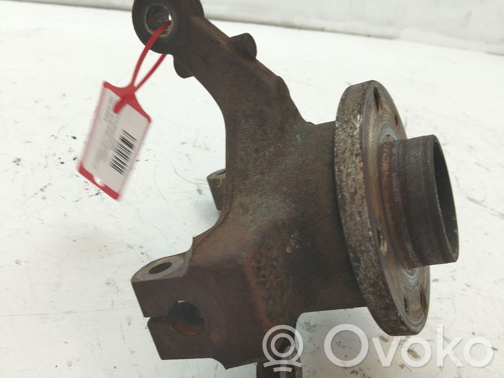 Nissan Micra Fuso a snodo con mozzo ruota anteriore