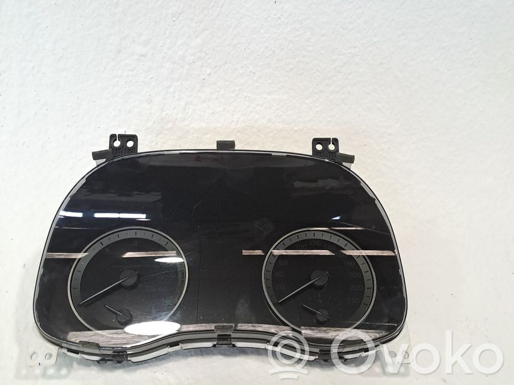 Hyundai Tucson TL Speedometer (instrument cluster) 
