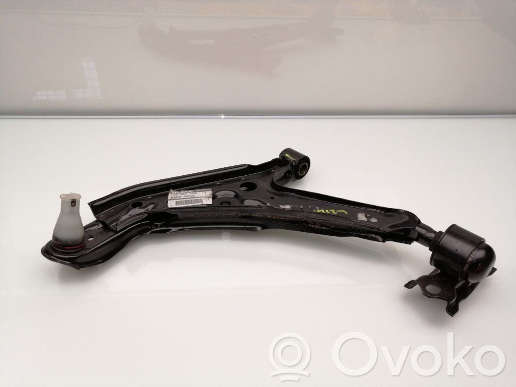 Nissan Qashqai Dolny wahacz przedni 
