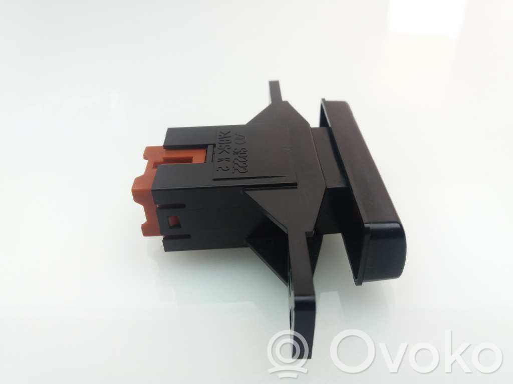Botón interruptor de luz de peligro   SP222