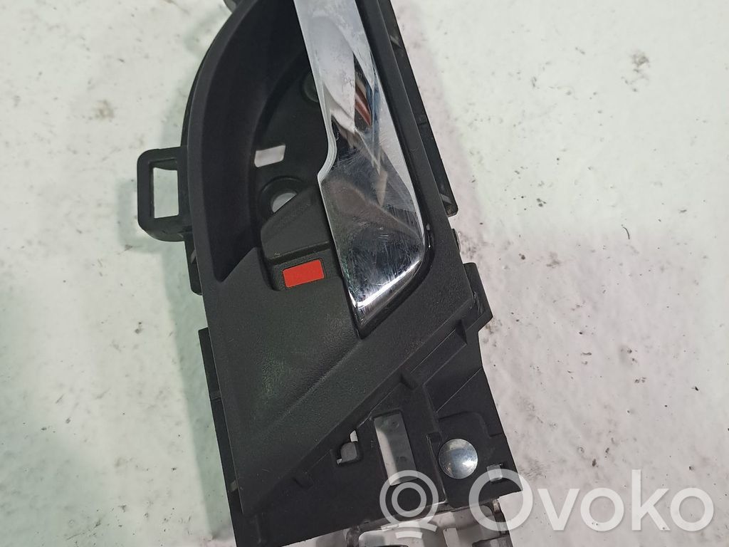 Honda CR-V Takaoven sisäkahva