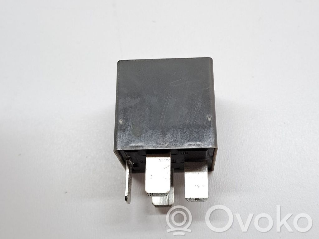 Alte relee   13306941