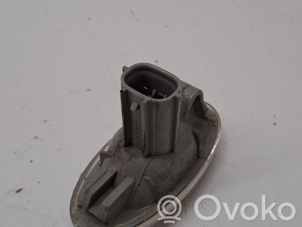 Seitenblinker   GJ6A51120E