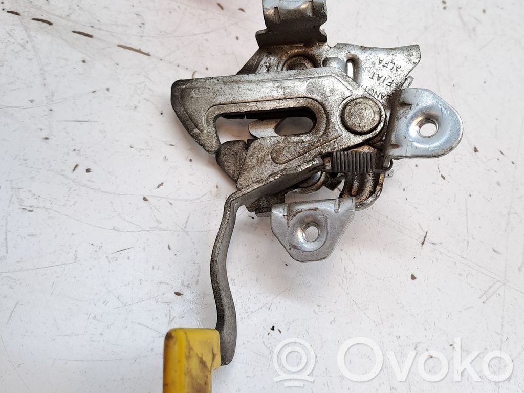 Fiat Panda II Fissaggio gancio/anello 