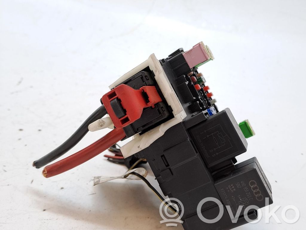 Sulakemoduuli   5Q0937615C