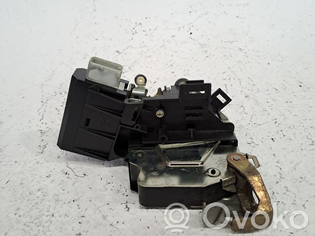 Etuoven lukko   51228125672,67118352165