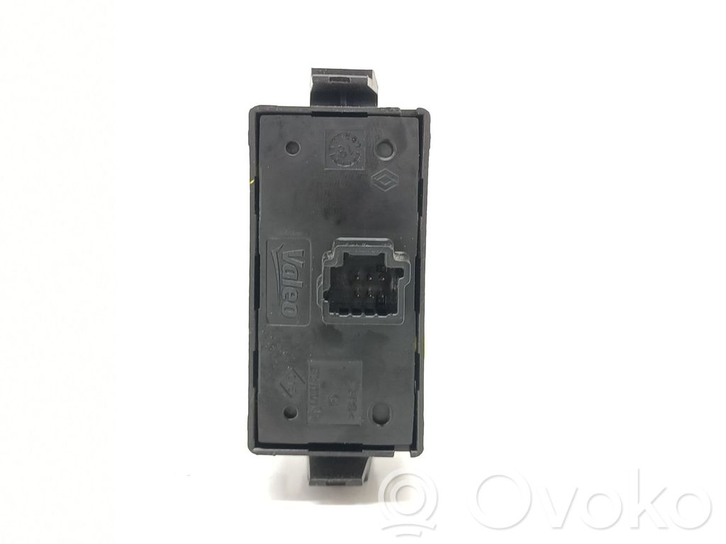 Botón interruptor de luz de peligro   252905668R