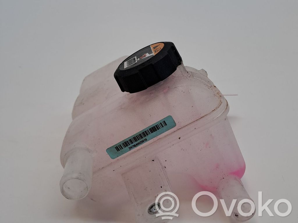 KIA Xceed Depósito del refrigerante