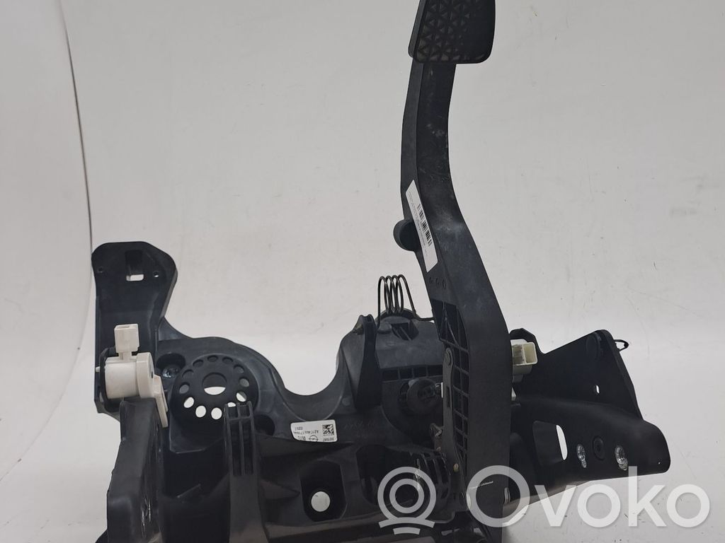 Pedal de embrague   39215867,11546459