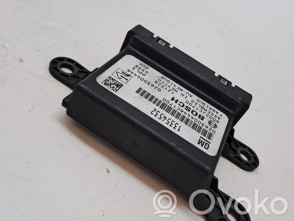 Unidad de control/módulo de carrocería central   13354532