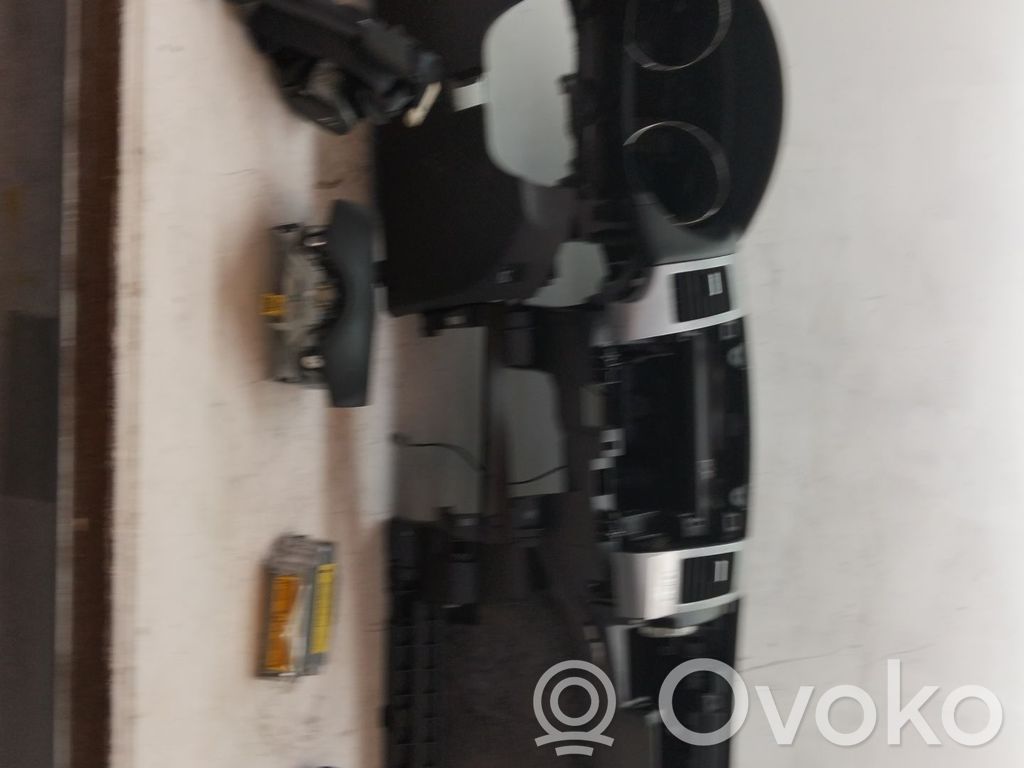 Istuinsarja   8231N1,P8635A053,8216RJ