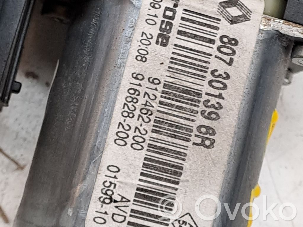 Renault Megane III Motorino alzacristalli della portiera anteriore 