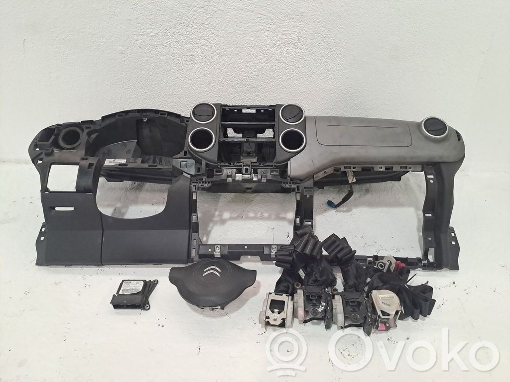 Kit siège   16139519ZD,96773146ZD,8217E7