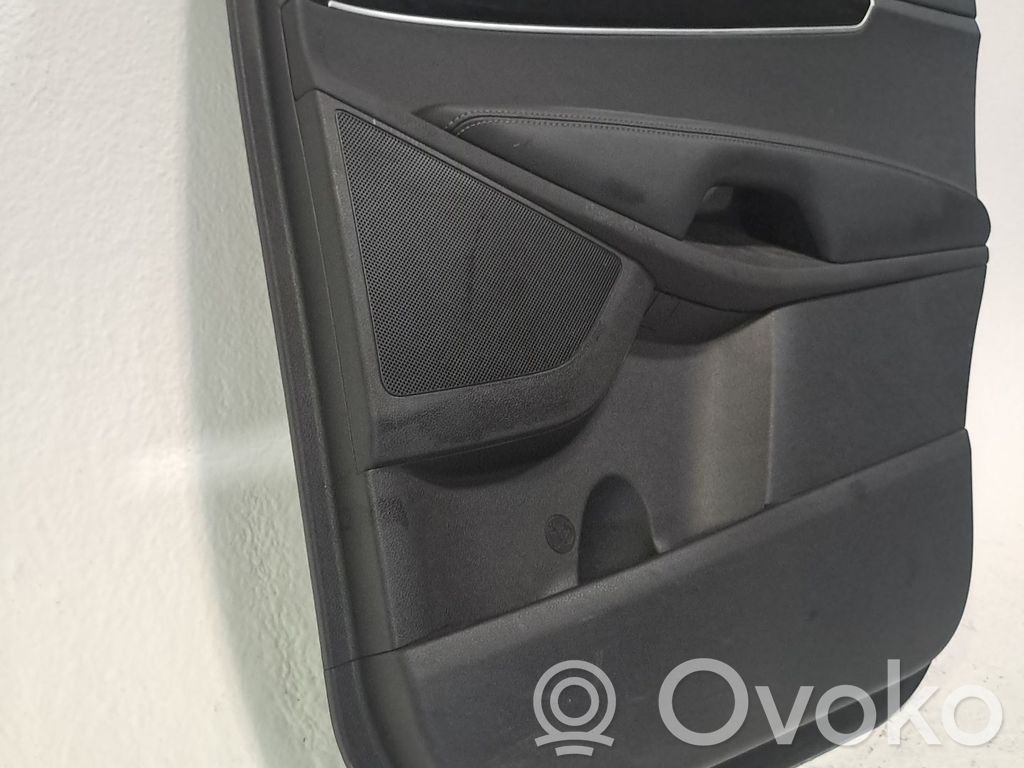 KIA Sorento Boczki / Poszycie drzwi tylnych