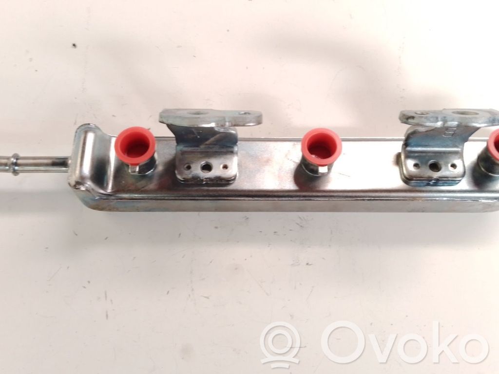 Rampa inyectora   175201HC0A