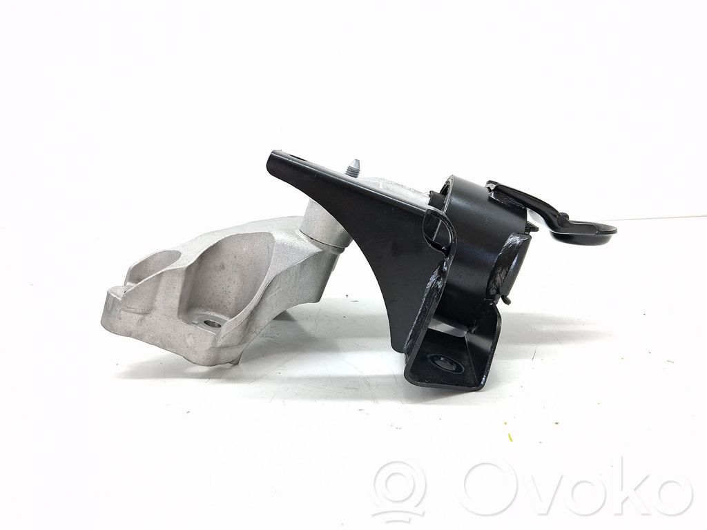 Engine mount bracket   10241848