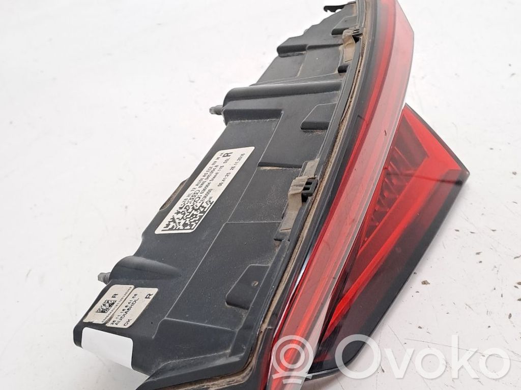 Takavalon polttimo   8W6945094B,8W6945094T