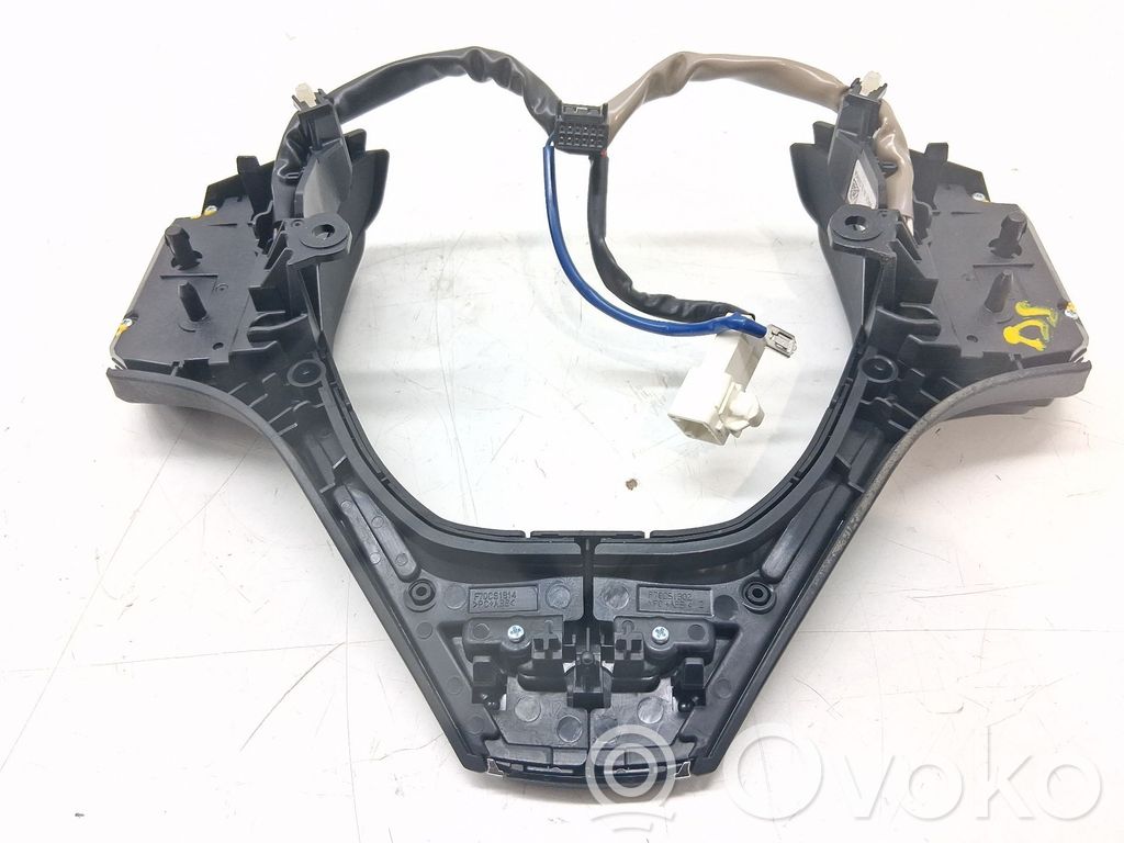 Toyota Auris 150 Boutons / interrupteurs volant 