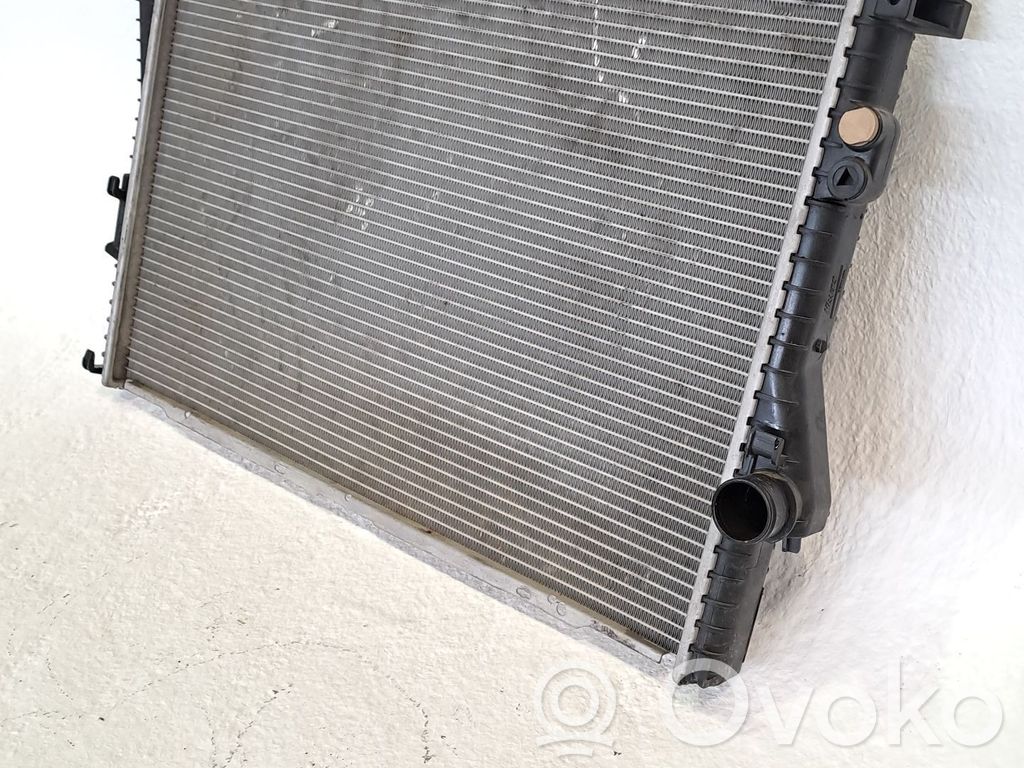 BMW 5 E39 Coolant radiator 