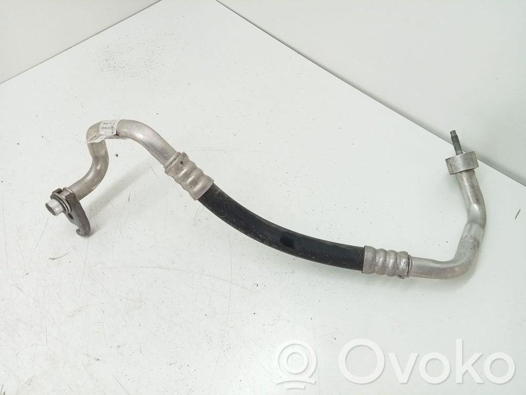 Ford Fiesta Cuplaj/manșon flexibil A/C 