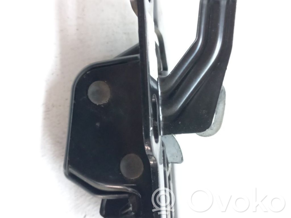 Tailgate lock latch   9808571580