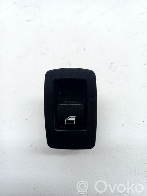 Mazda 3 II Przyciski szyb