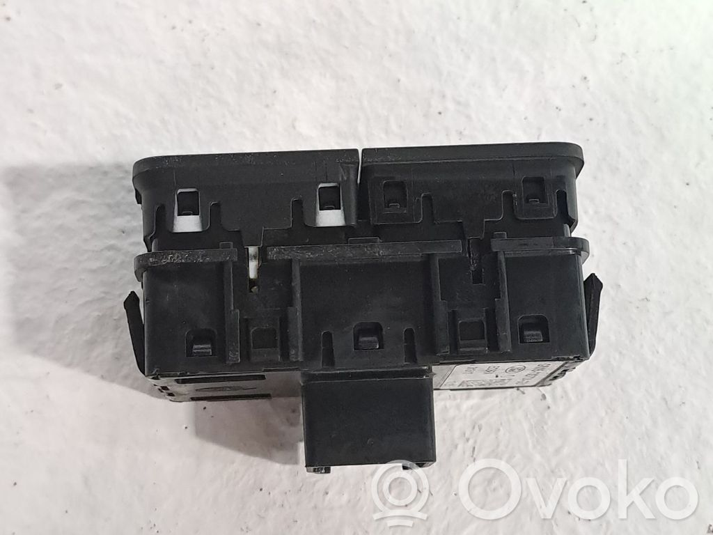 Ford Ecosport Pulsanti/interruttori sul volante 
