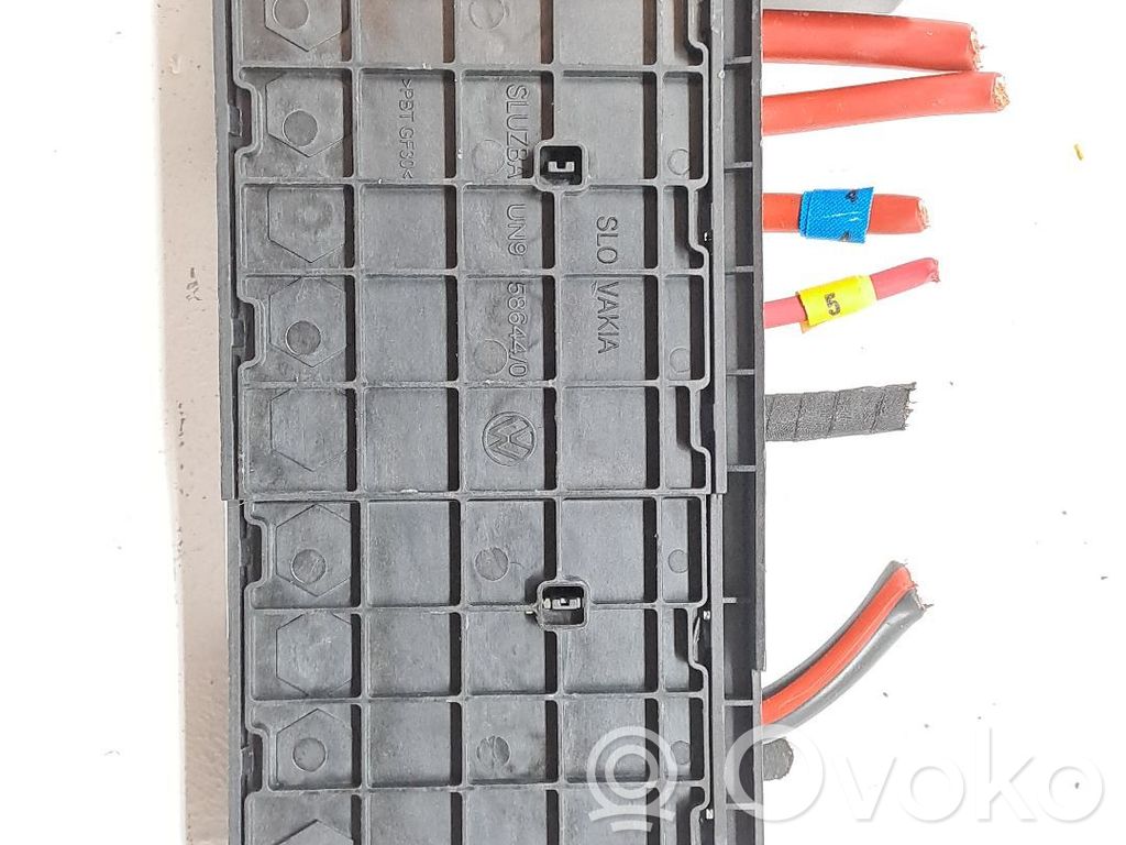 Módulo de fusible   7LA937550
