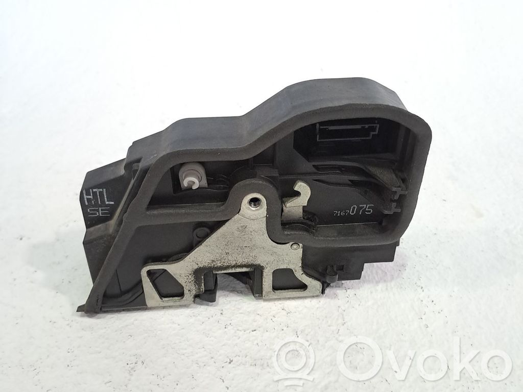 BMW X3 E83 Serratura portiera posteriore 