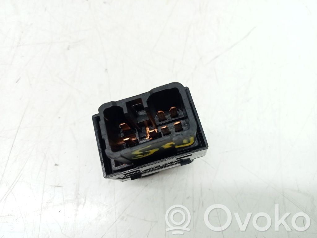 Interruptor del elevalunas eléctrico   935803E3308Y